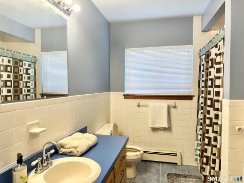 93 Woodland Avenue Bloomfield CT 06002