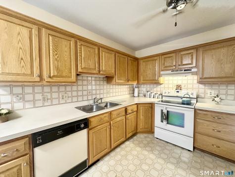 93 Woodland Avenue Bloomfield CT 06002