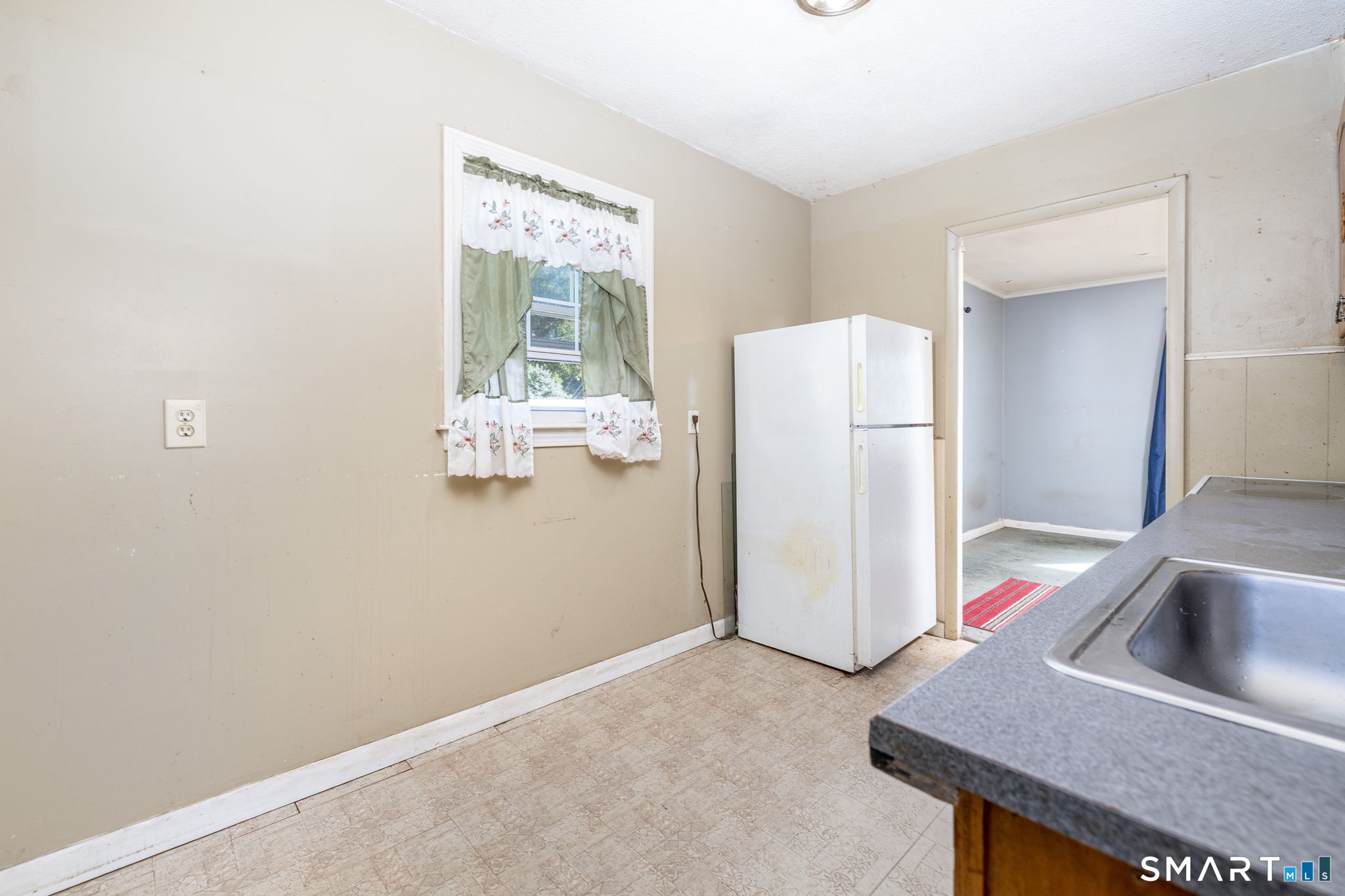16 Walnut Circle Windsor Locks CT 06096