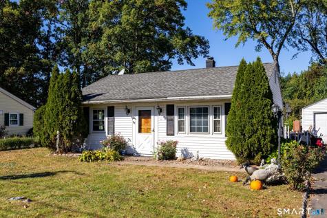 16 Walnut Circle Windsor Locks CT 06096