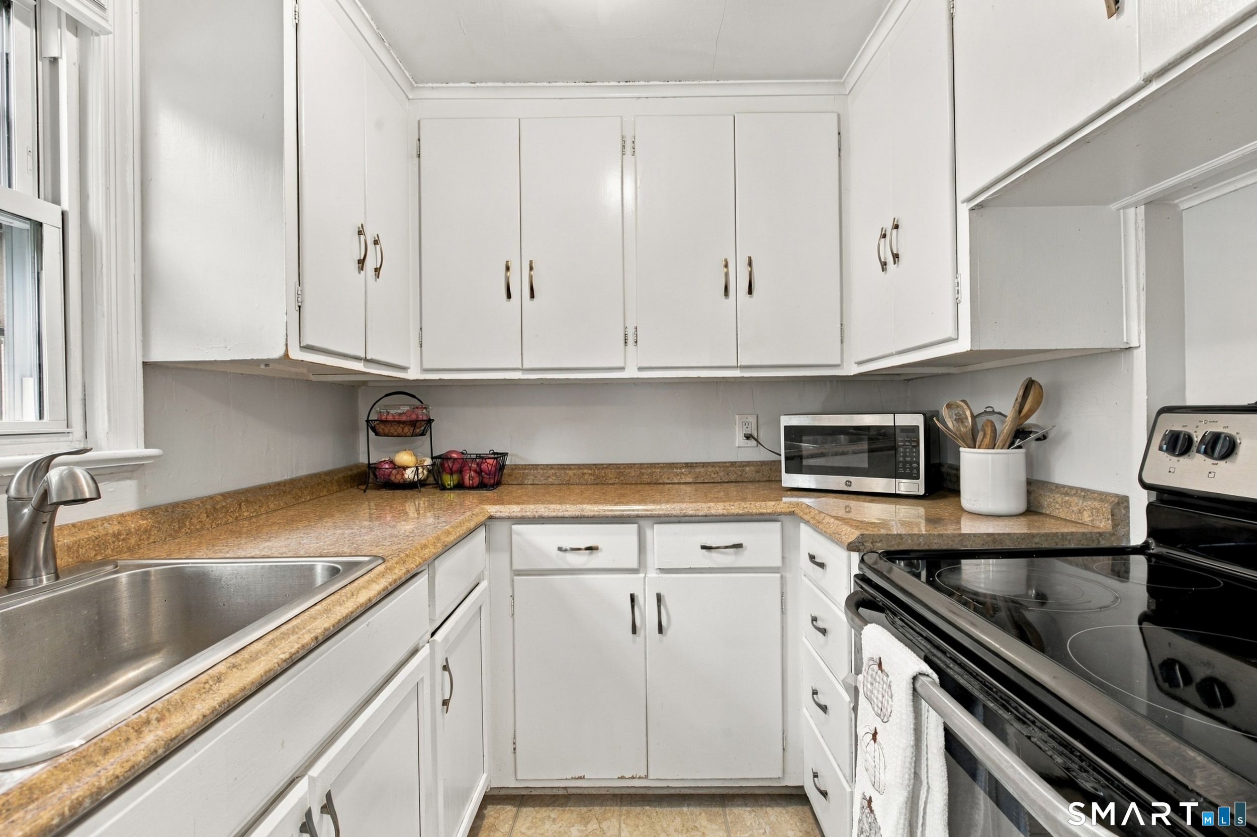 54 Silver Hill Road Ansonia CT 06401