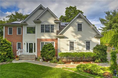 28 Still Meadow Place Fairfield CT 06824
