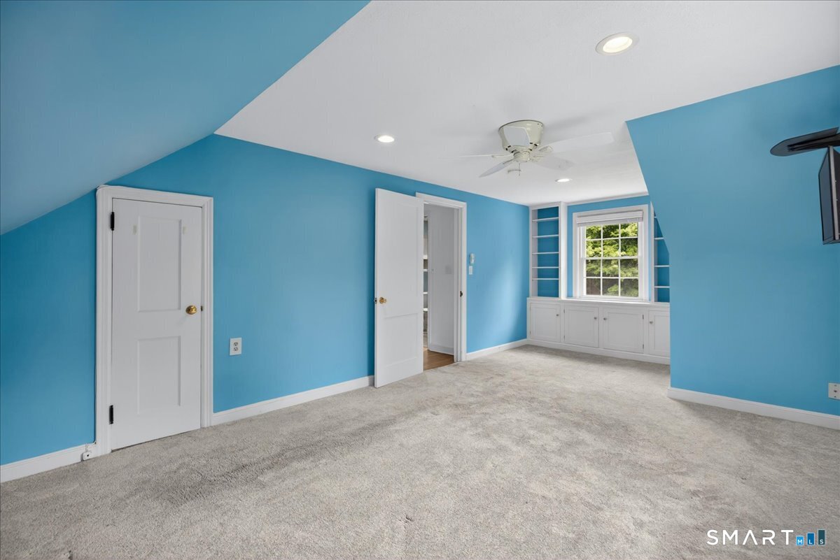 1006 King Road Cheshire CT 06410