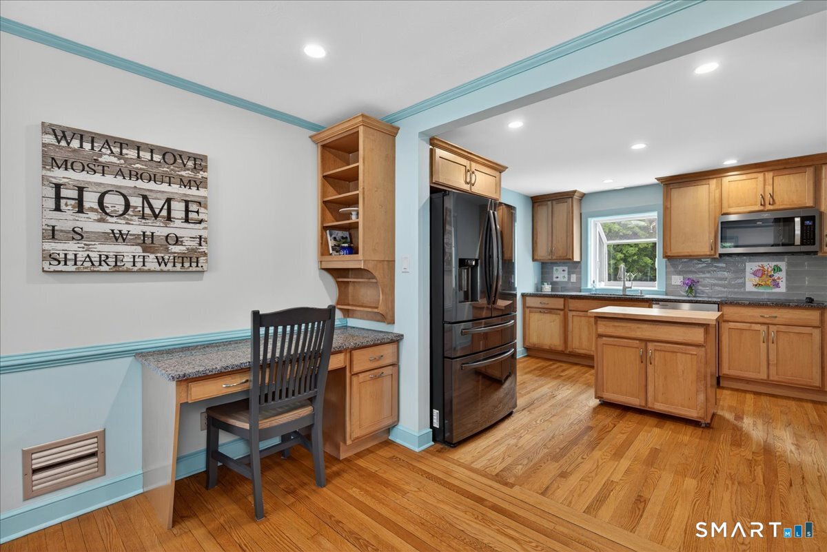 1006 King Road Cheshire CT 06410