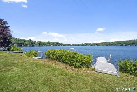 12 Private Grounds Road Ellington CT 06029