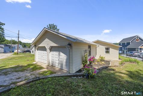 12 Private Grounds Road Ellington CT 06029