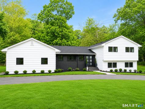 355 Surrey Lane Fairfield CT 06824