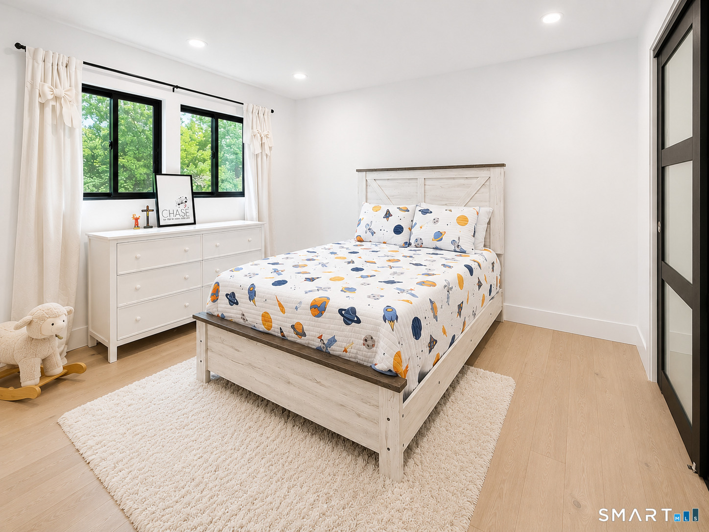 355 Surrey Lane Fairfield CT 06824