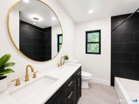 355 Surrey Lane Fairfield CT 06824