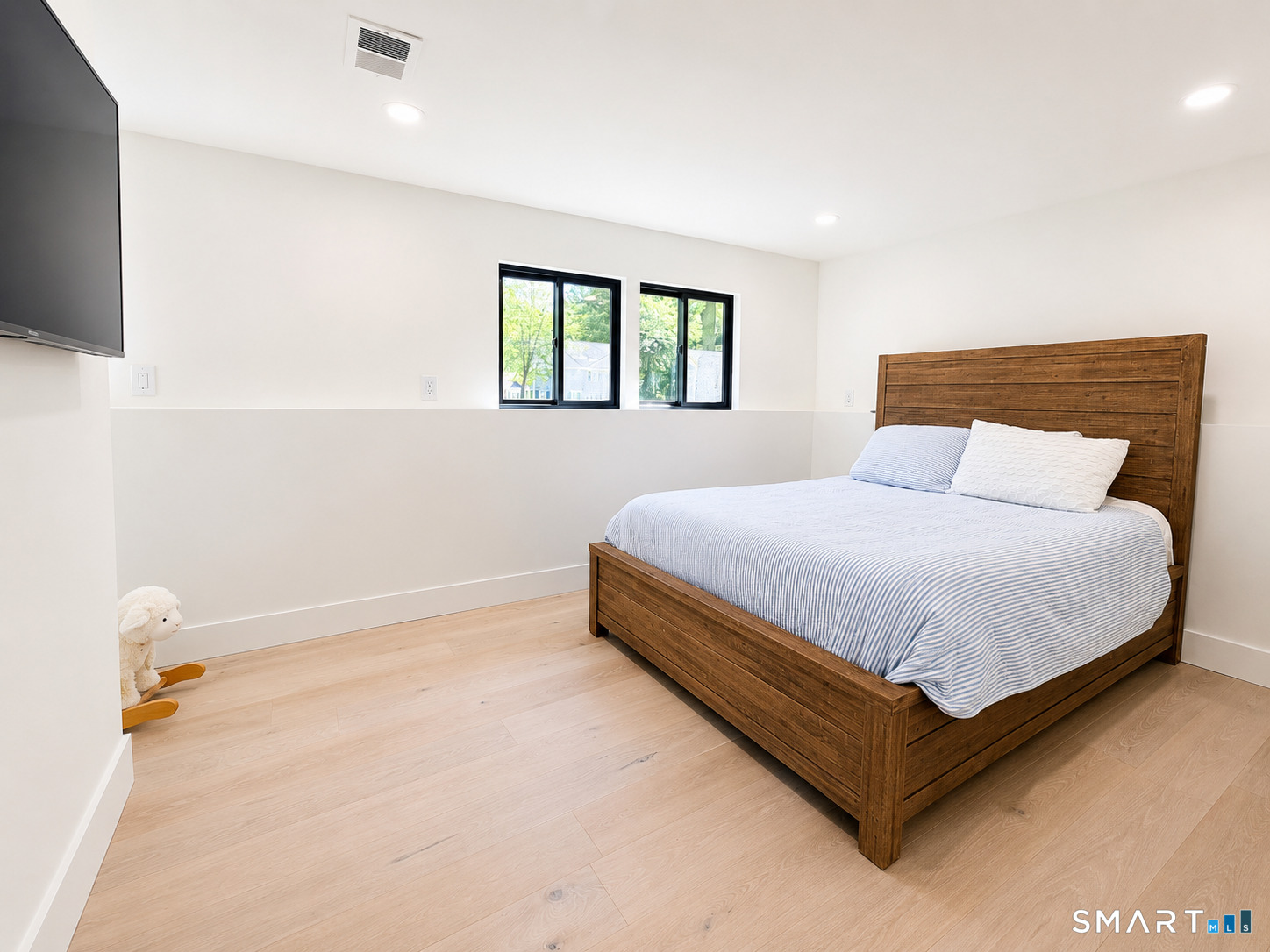 355 Surrey Lane Fairfield CT 06824