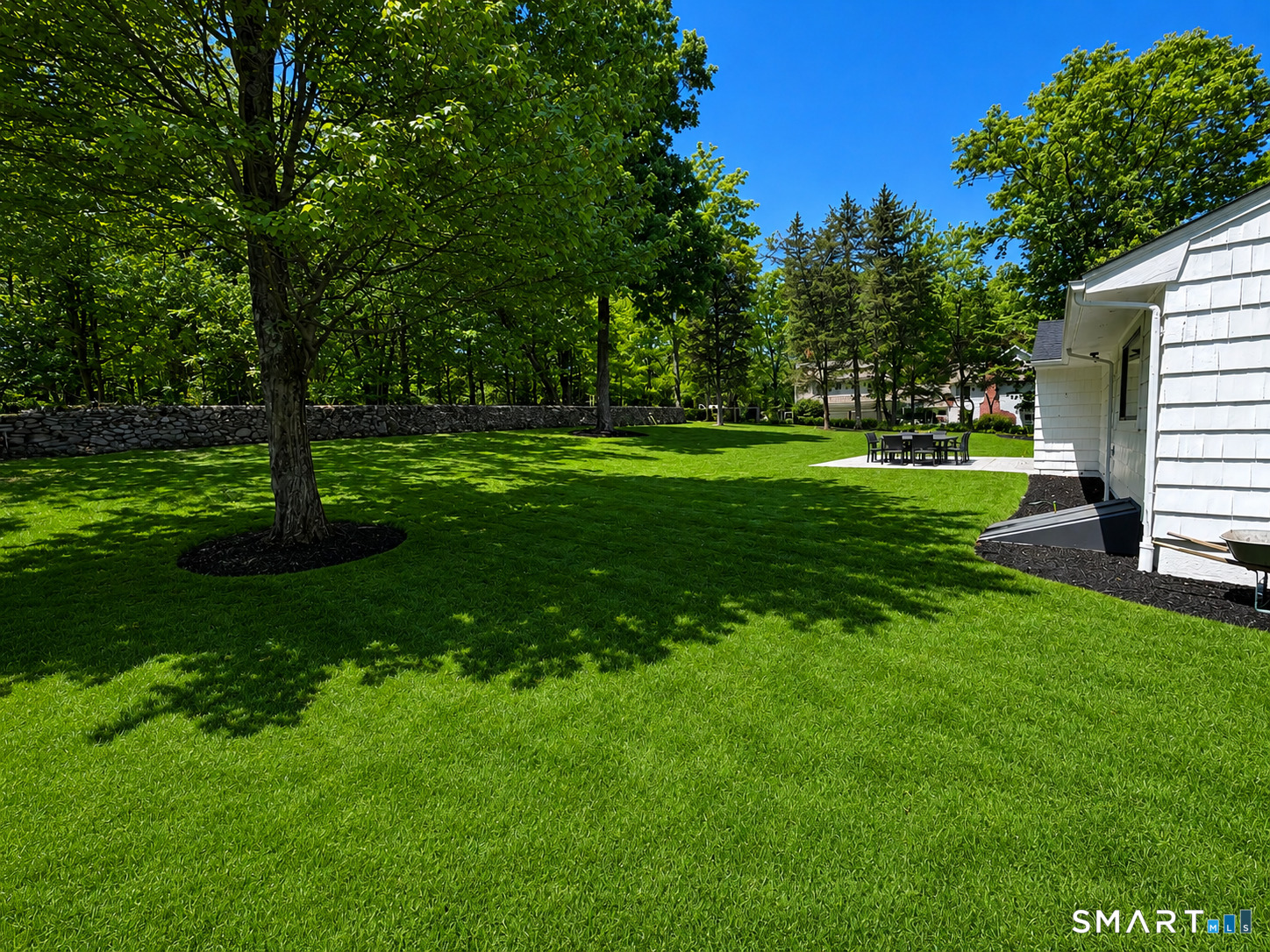 355 Surrey Lane Fairfield CT 06824