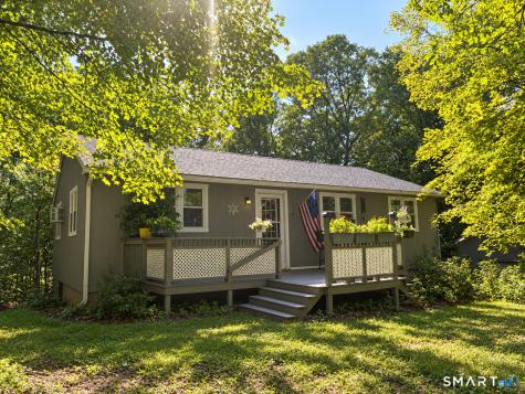 85 Mansfield Road Ashford CT 06278