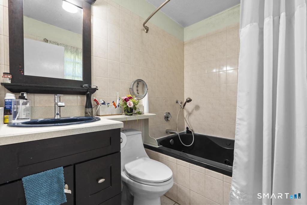 119 Sugar Hill Road North Haven CT 06473