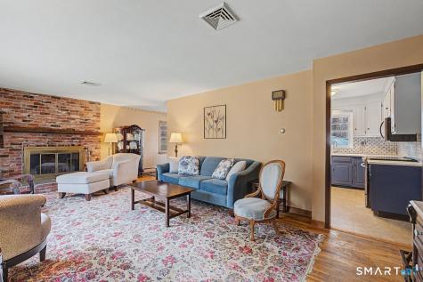 42 Parker Hill Road Killingworth CT 06419