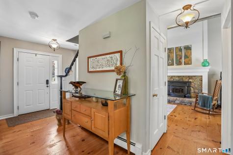 6 Mcnulty Drive New Milford CT 06776