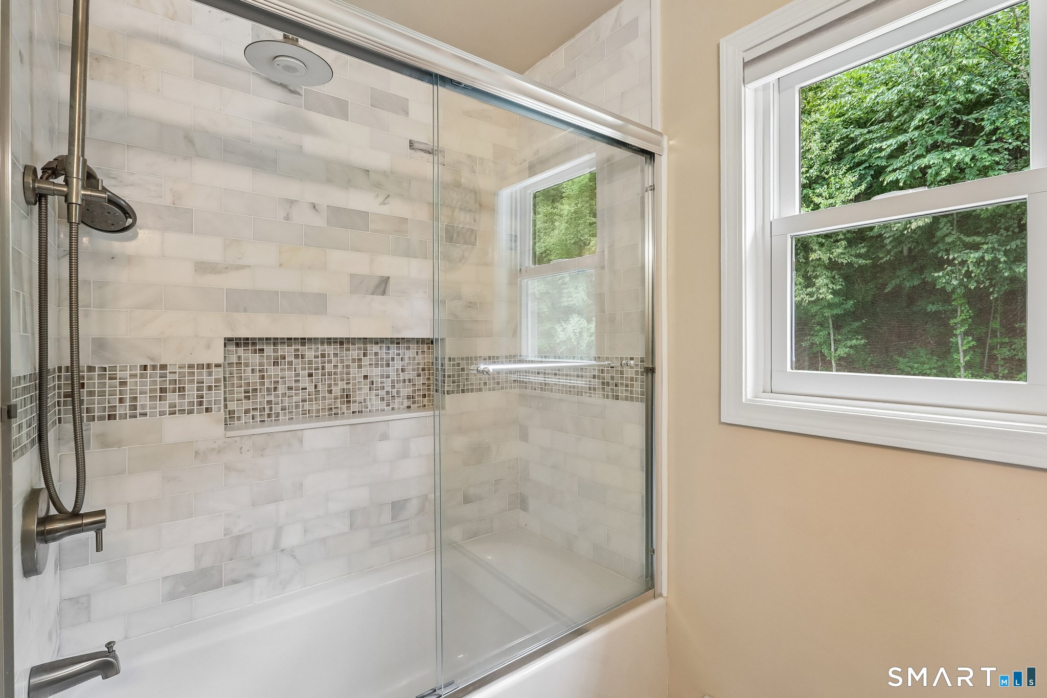 6 Mcnulty Drive New Milford CT 06776