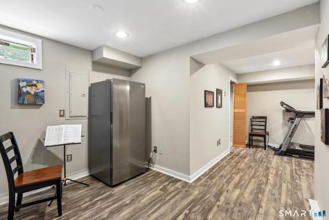 6 Mcnulty Drive New Milford CT 06776
