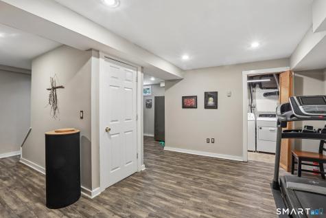 6 Mcnulty Drive New Milford CT 06776