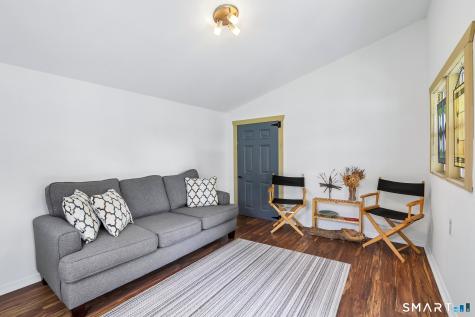 6 Mcnulty Drive New Milford CT 06776
