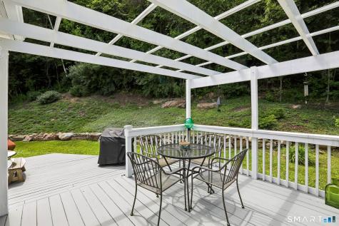 6 Mcnulty Drive New Milford CT 06776
