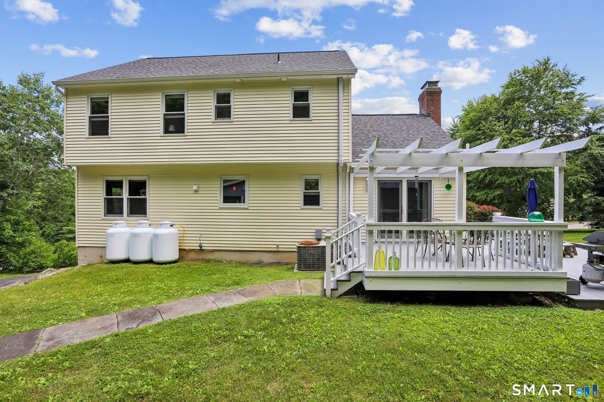 6 Mcnulty Drive New Milford CT 06776