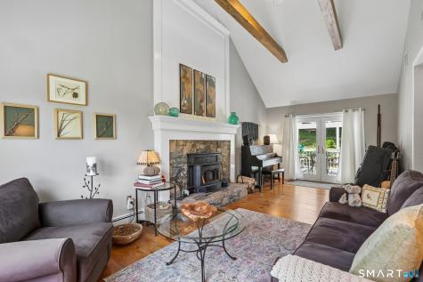 6 Mcnulty Drive New Milford CT 06776