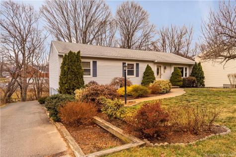 43 Trumpet Brook Road Waterbury CT 06708