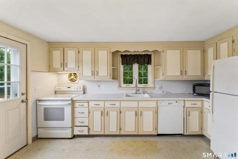 70 Bielefield Road Middletown CT 06457