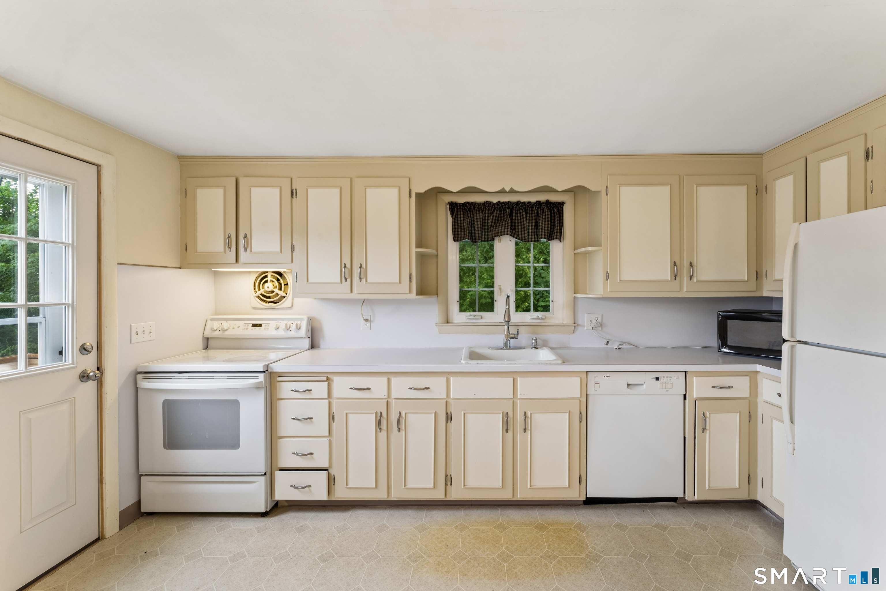 70 Bielefield Road Middletown CT 06457