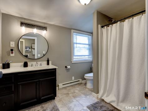 35 Helaine Road Manchester CT 06042