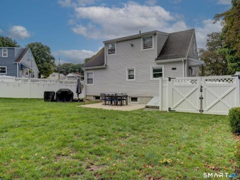 35 Helaine Road Manchester CT 06042