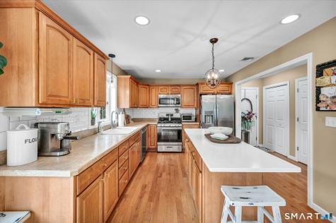 208 Debbie Drive Meriden CT 06451