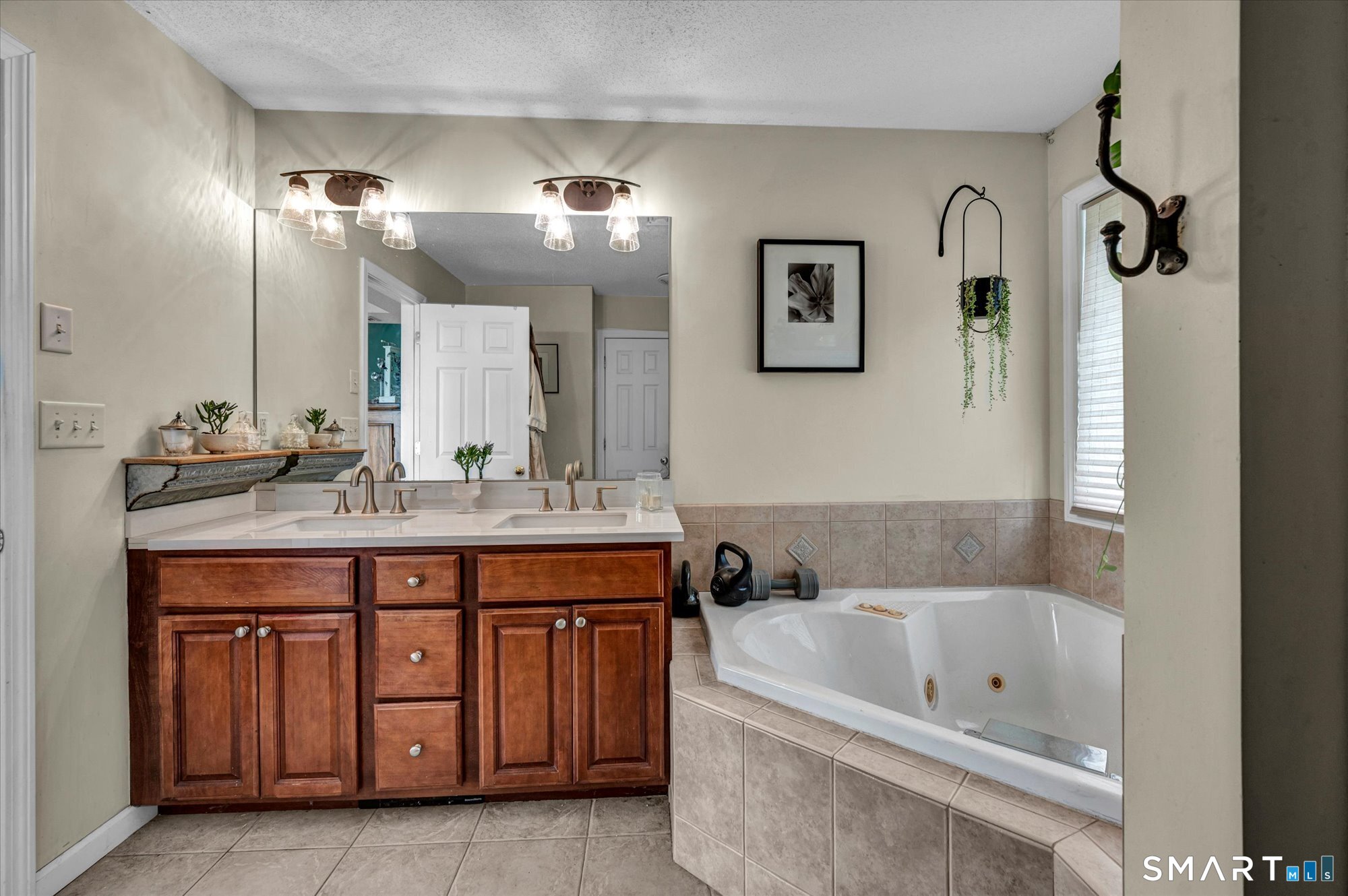 208 Debbie Drive Meriden CT 06451