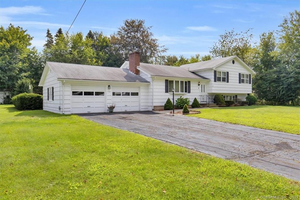 8 Old Forge Road North Haven CT 06473