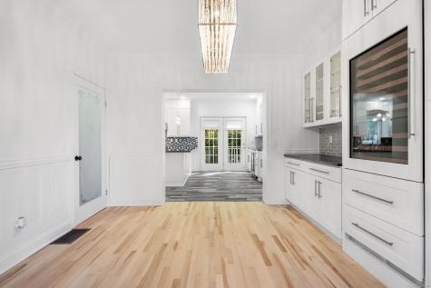 2 Abbey Lane Newtown CT 06470