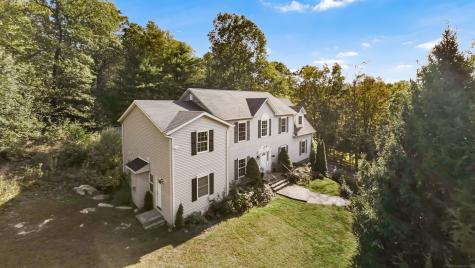 2 Abbey Lane Newtown CT 06470