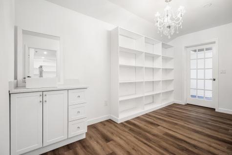 2 Abbey Lane Newtown CT 06470