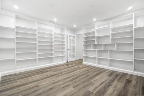 2 Abbey Lane Newtown CT 06470