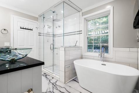 2 Abbey Lane Newtown CT 06470