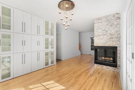 2 Abbey Lane Newtown CT 06470