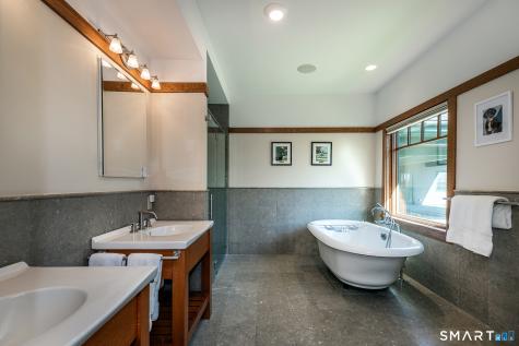 397 White Deer Rock Road Middlebury CT 06762