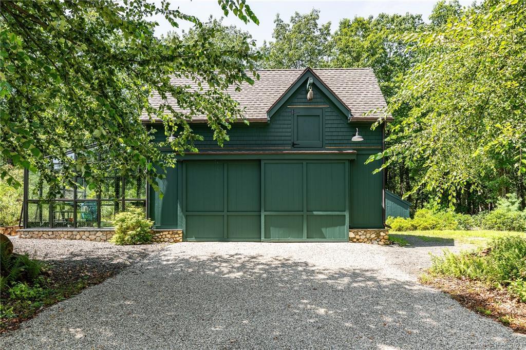 397 White Deer Rock Road Middlebury CT 06762