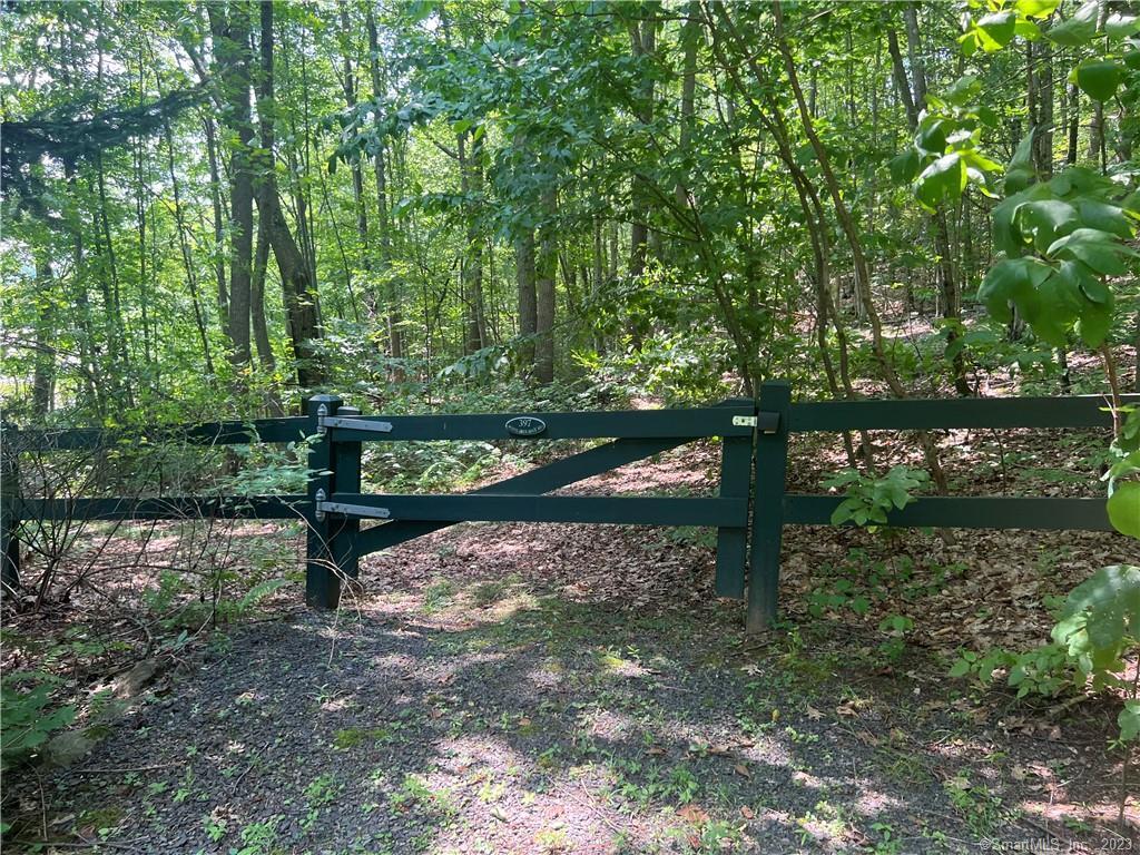 397 White Deer Rock Road Middlebury CT 06762