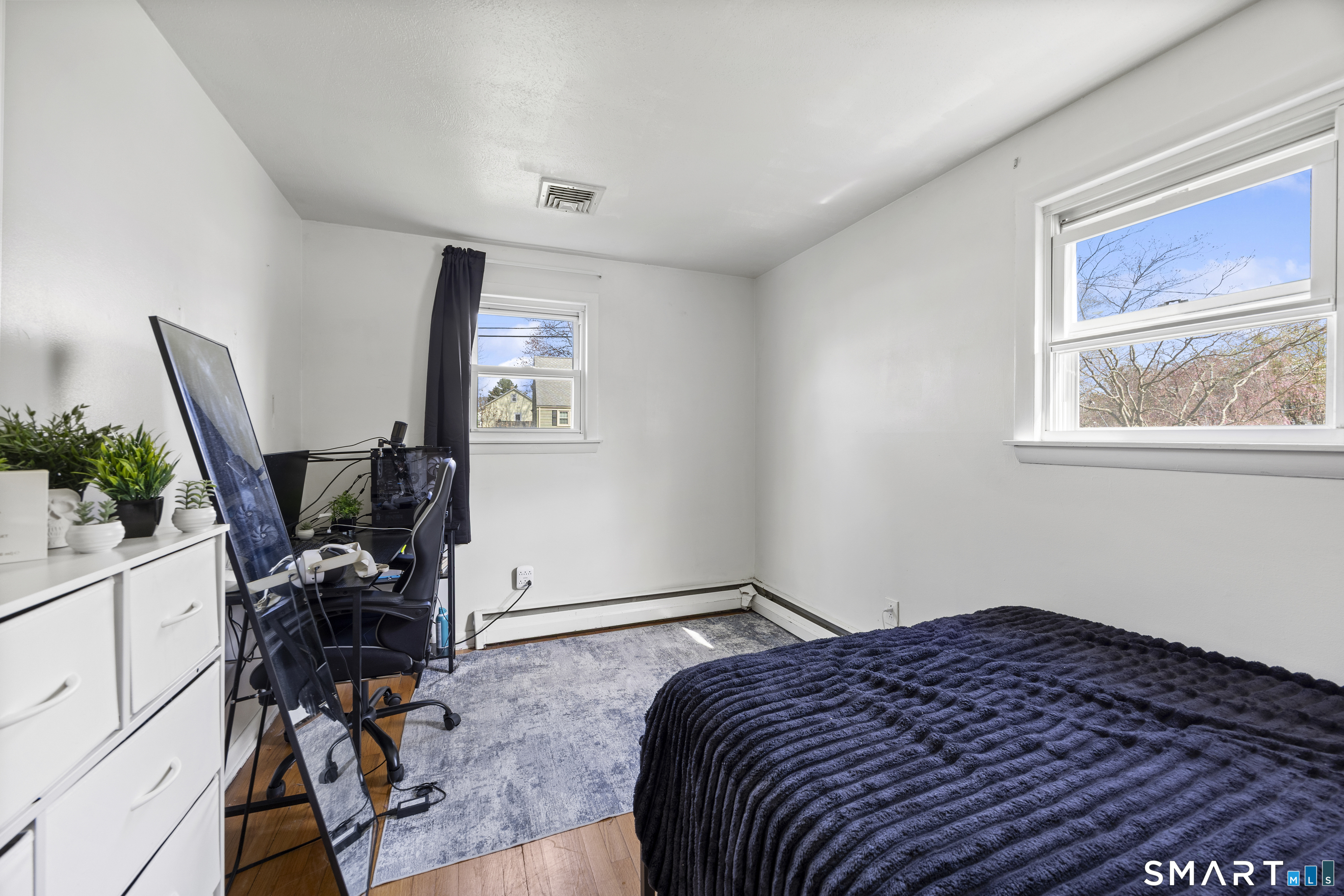3 Greenlawn Avenue Newington CT 06111