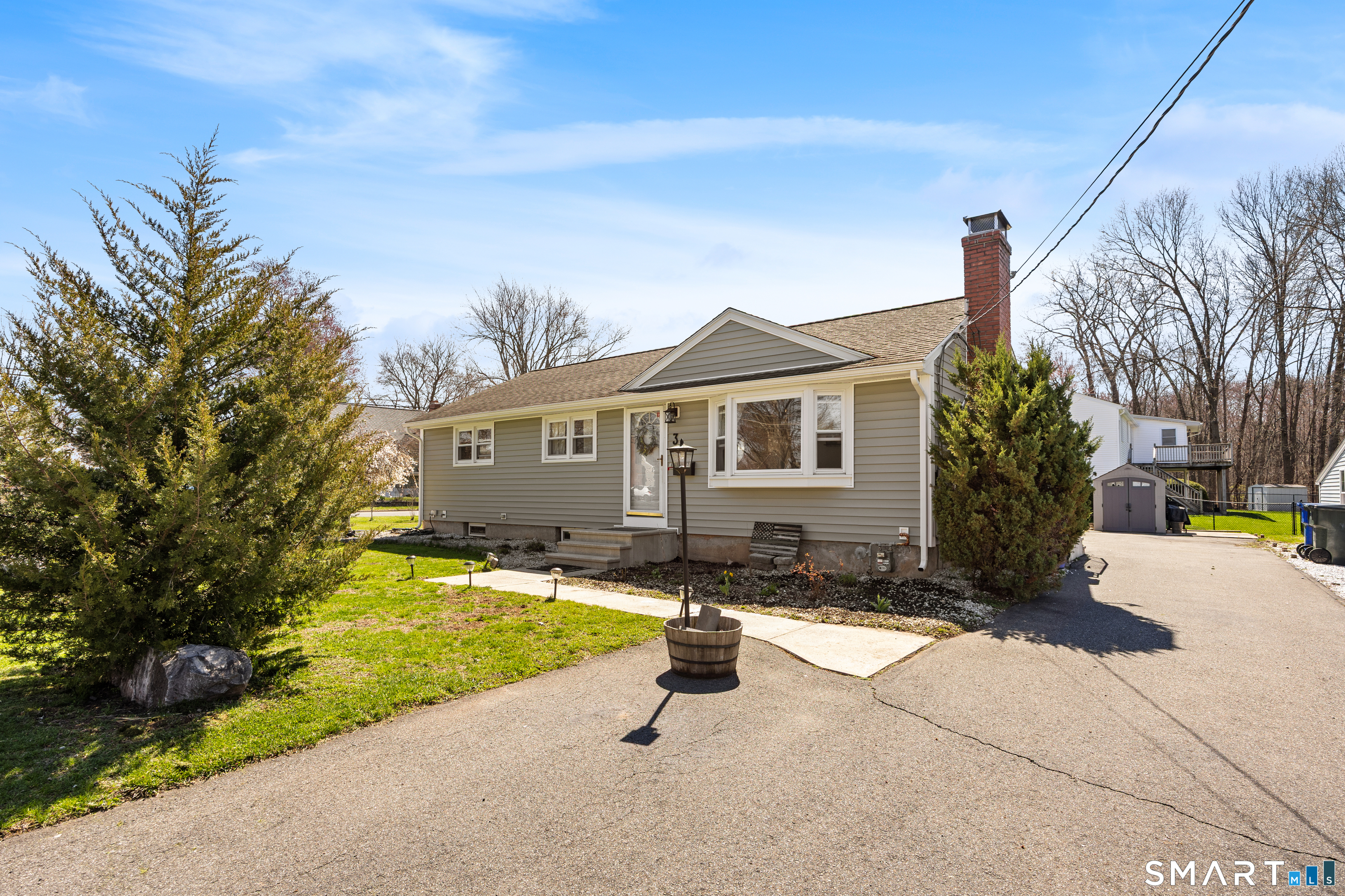 3 Greenlawn Avenue Newington CT 06111