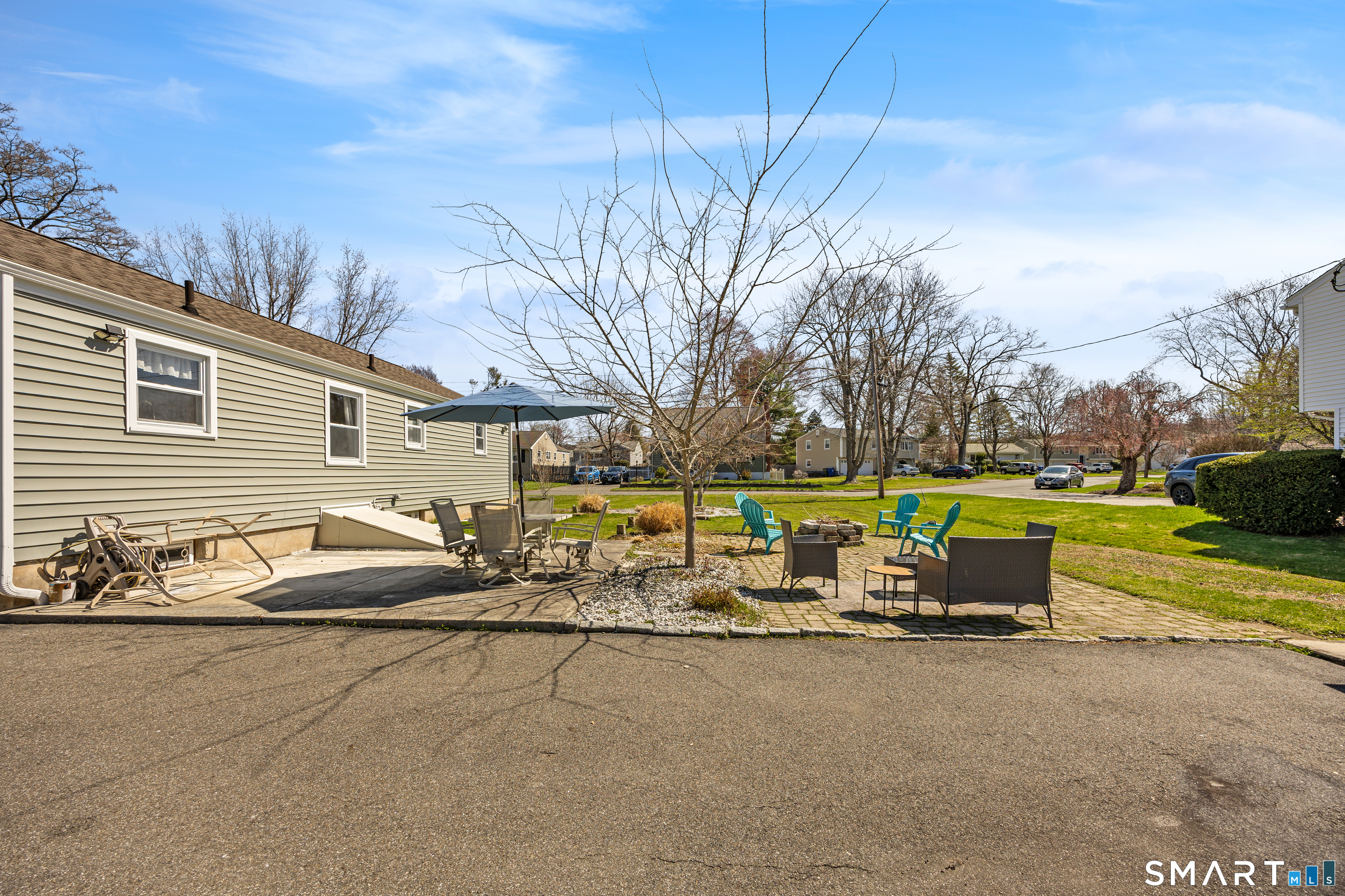 3 Greenlawn Avenue Newington CT 06111