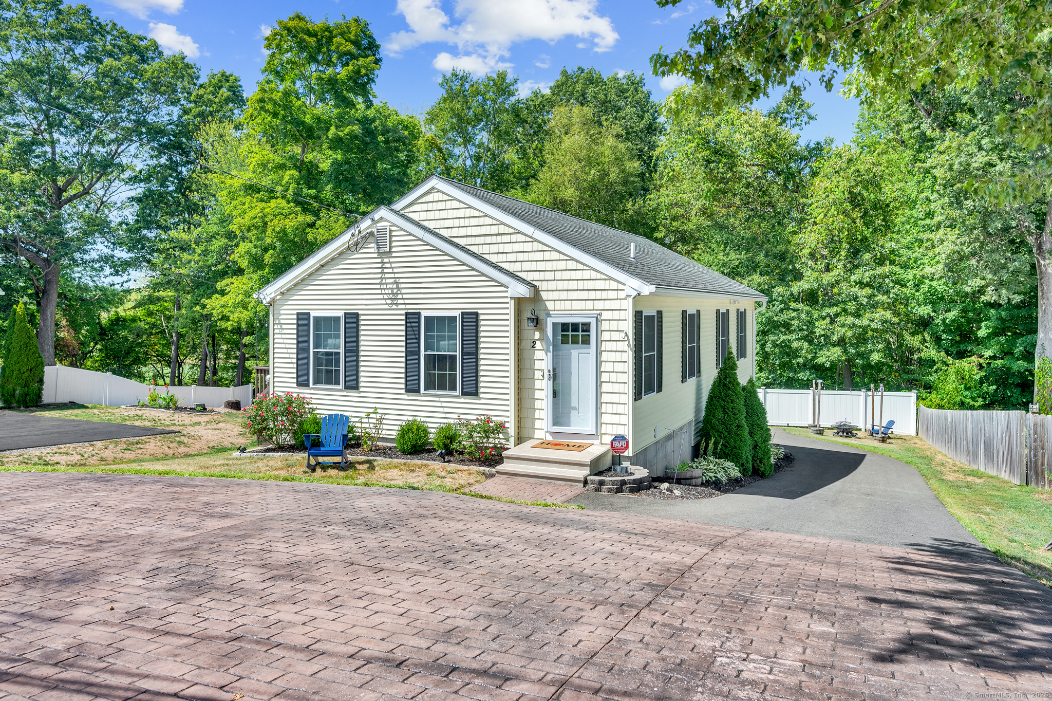 2 Gene Street East Haven CT 06513