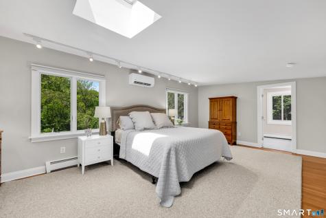 66 Great Ring Road Newtown CT 06482