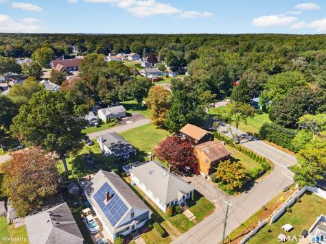 3 Brookside Avenue Old Lyme CT 06371