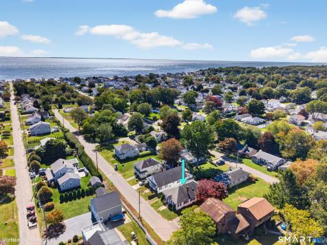 3 Brookside Avenue Old Lyme CT 06371